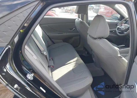 2025 Hyundai Elantra Sel Sport z USA, uszkodzony, nr VIN KMHLM4DG4SU051718